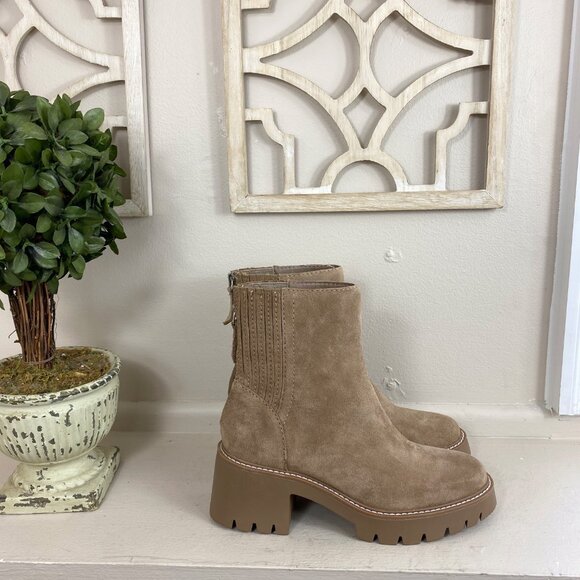 Dolce Vita Suede Lug Sole Heel Boots in Mushroom Size 6.5 - Picture 15 of 15